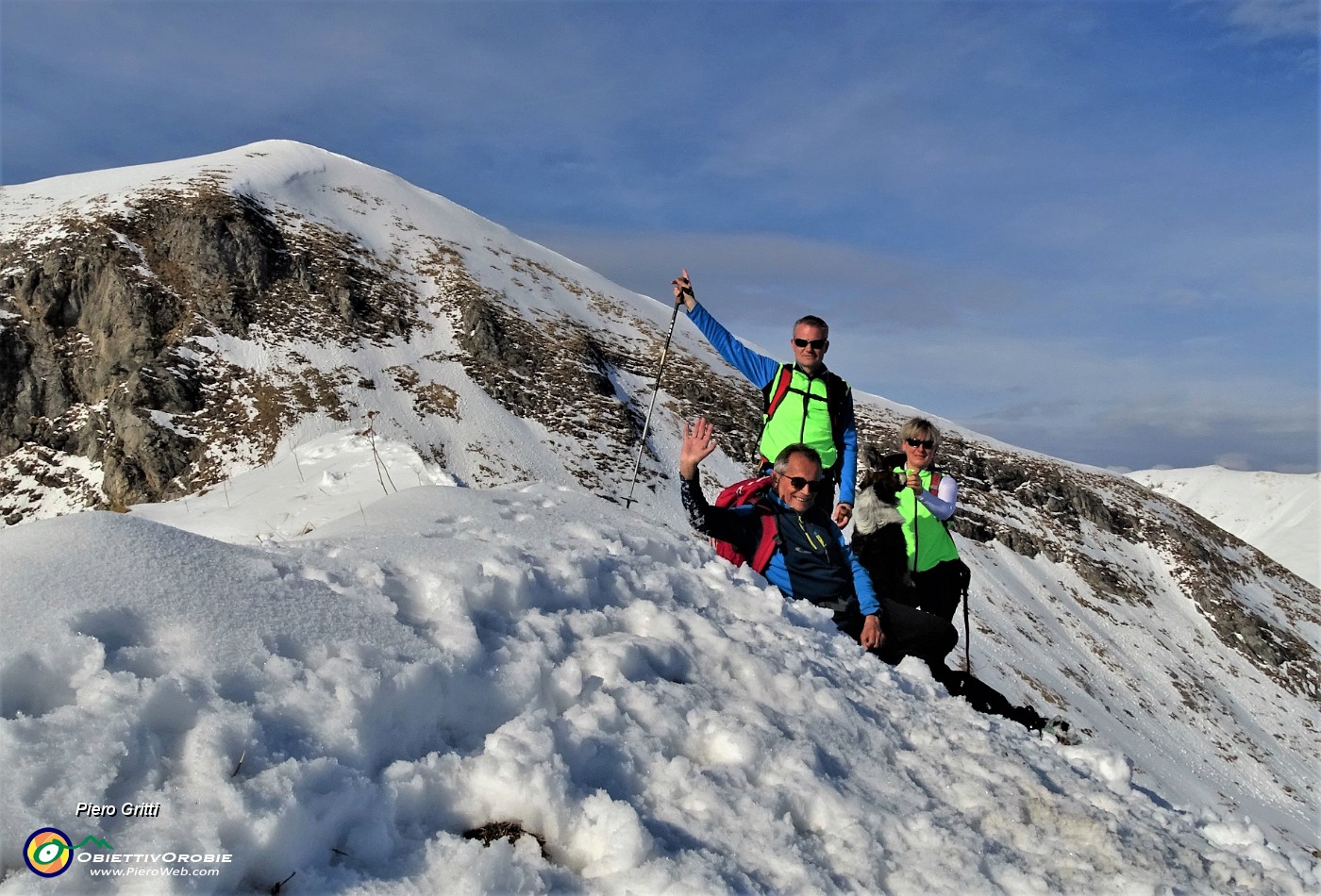 68 In vetta al Campioncino (2100 m) alle spalle il Campione (2171 m).JPG -                                